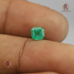 Emerald 5 MM - 0.65 Carats - Image 4